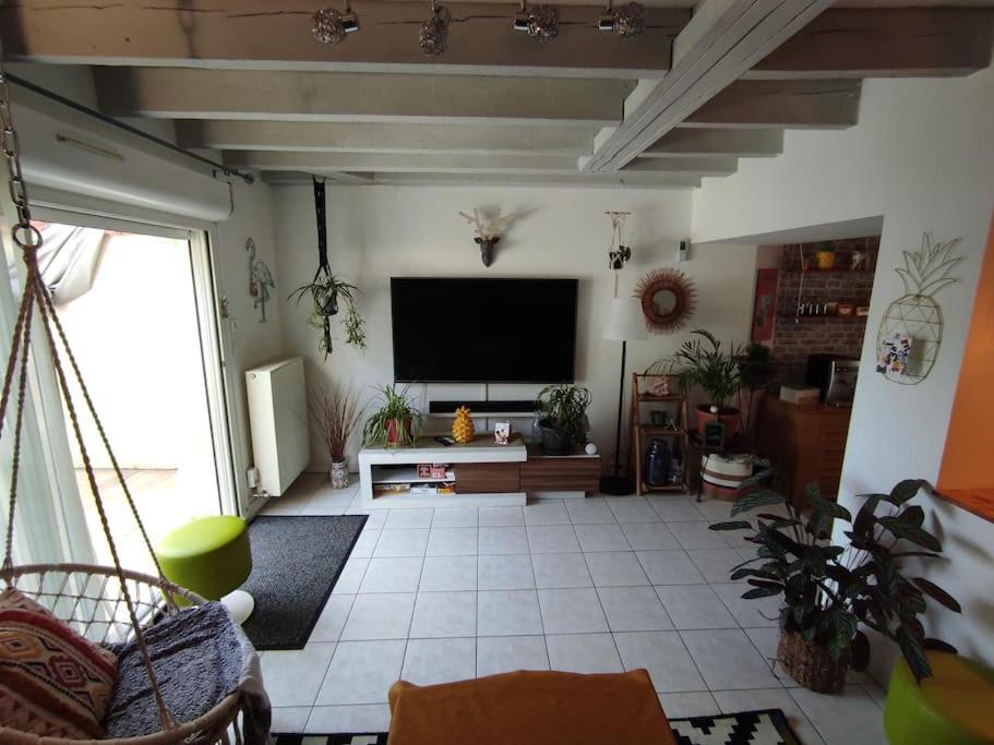 Chaleureuse Maison De Ville Avec Parking Gratuit Chinon Exterior photo